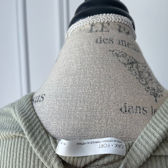 Oak + Fort V neck bottom down green cardigan - Picture 6 of 6